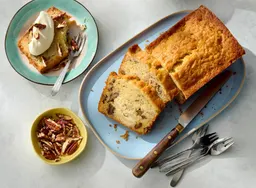 Bananencake met pecannoten