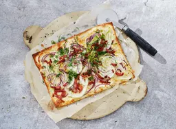 BBQ flammkuchen met spekjes en venkel