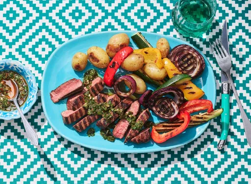 BBQ beef chimichurri met krieltjes en gegrilde groenten