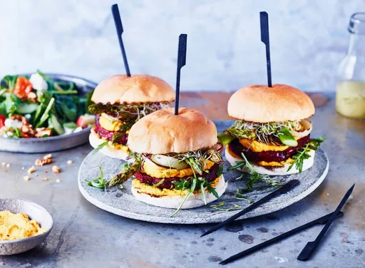 Bietenburgers van de BBQ