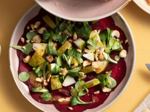 Bietencarpaccio met peer en noten