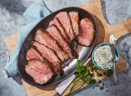 BBQ tri-tip met whipped kruidenboter