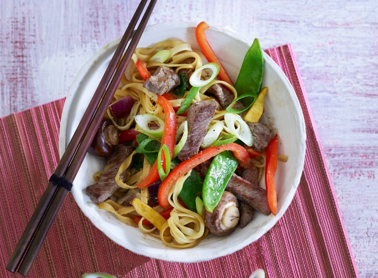 Biefstukpuntjes met mie
