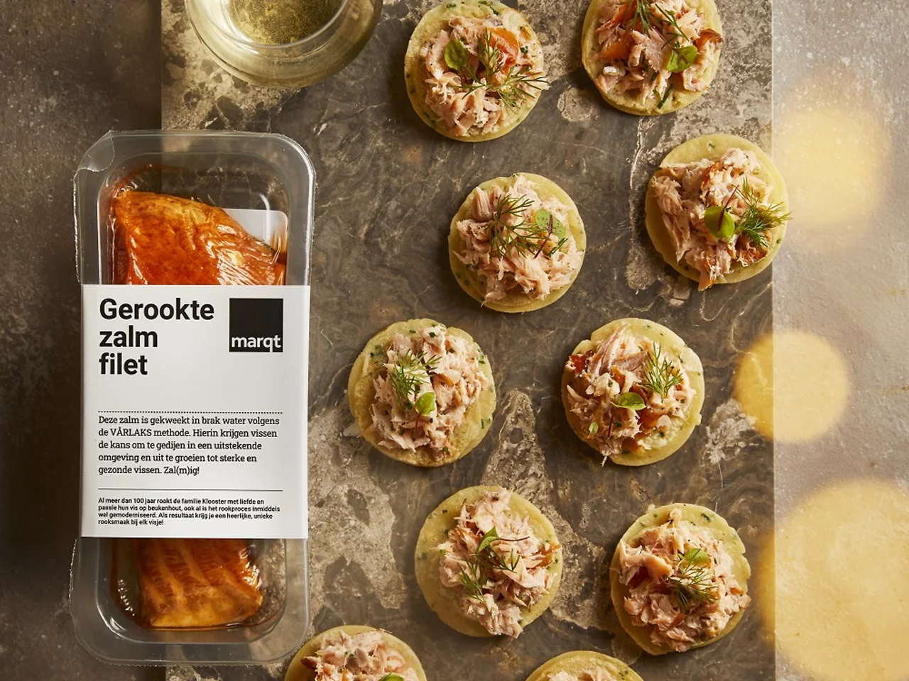 Bieslookblini's met rilettes van zalm