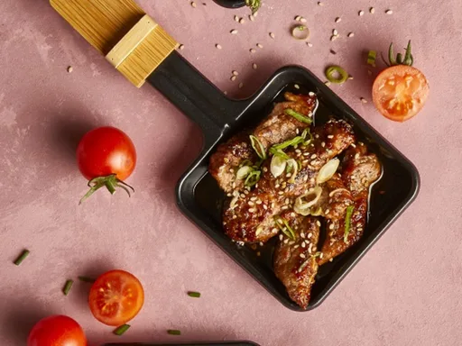 Biefstuk teriyaki met sesamzaad en bosui