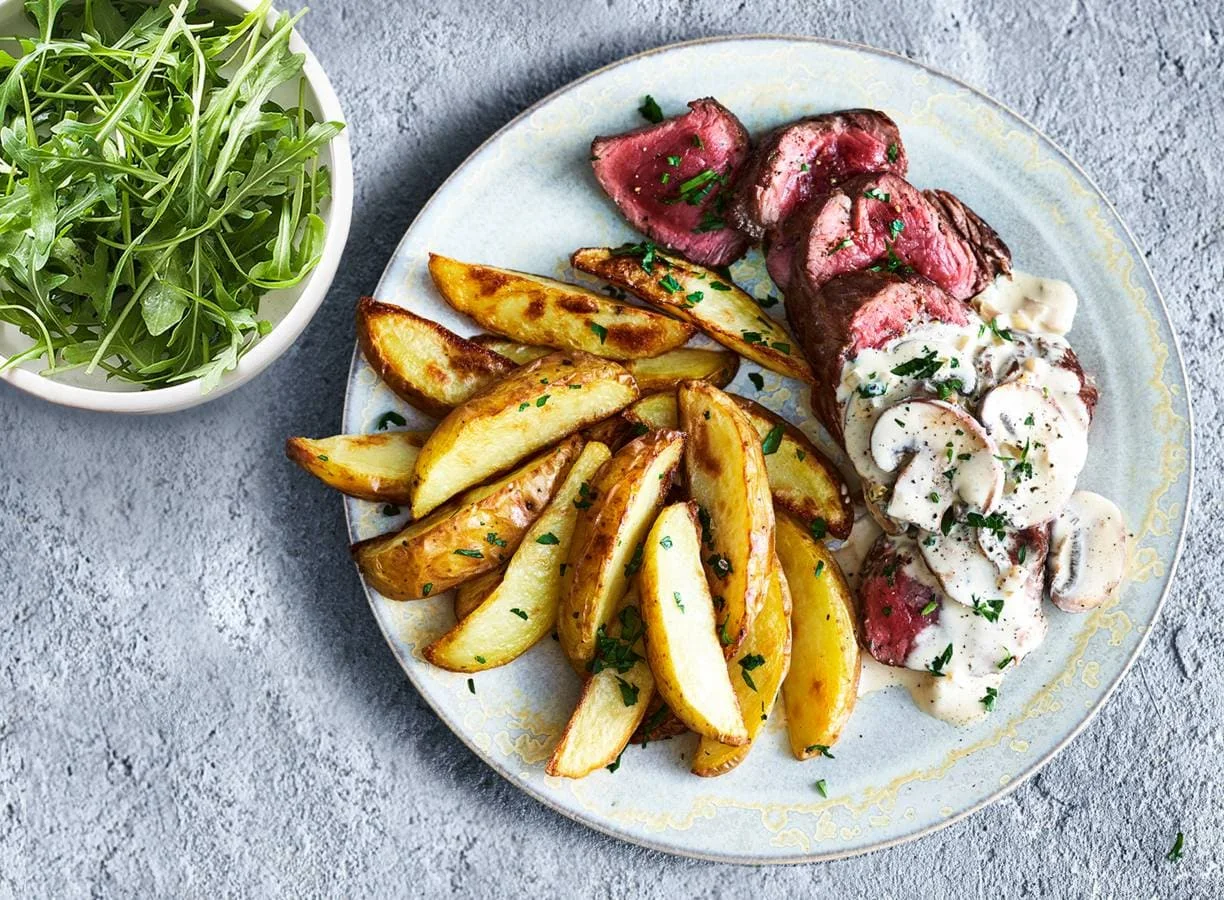 Biefstuk stroganoff met zelfgemaakte frites