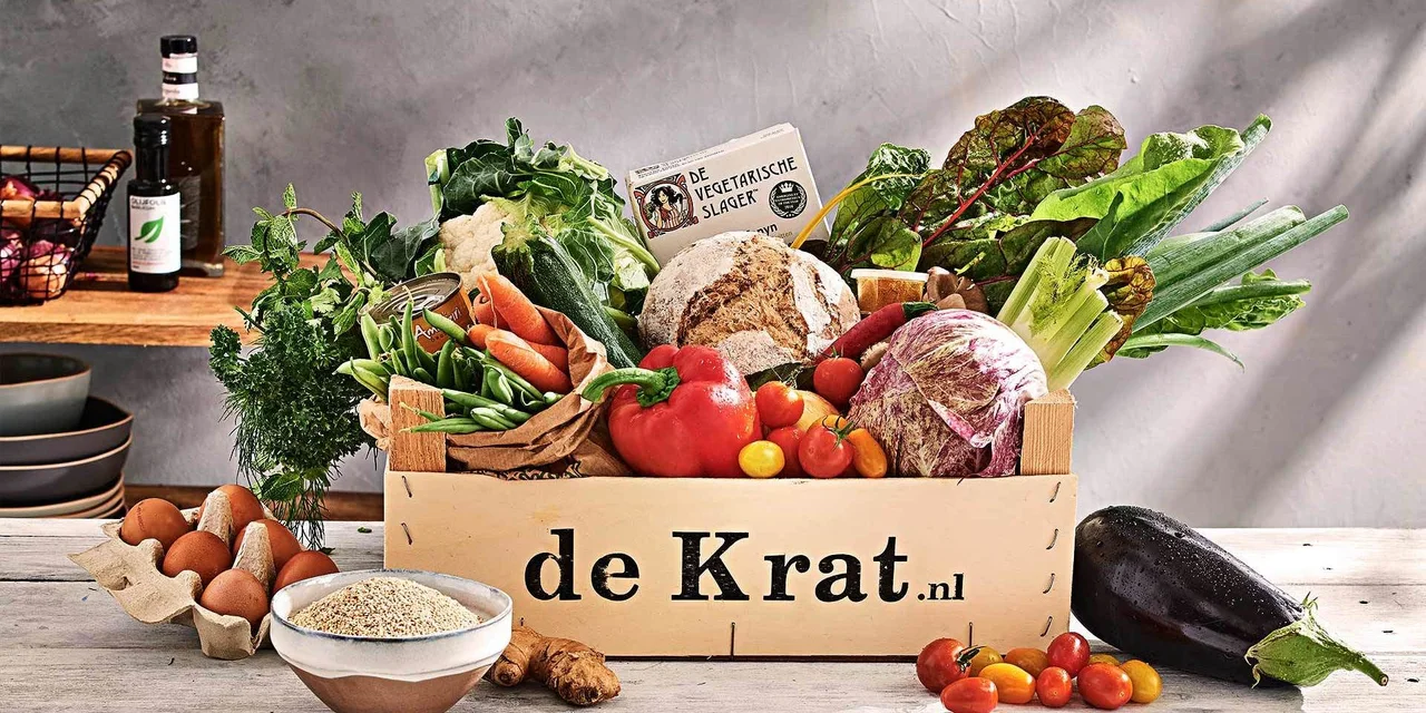 Bataat met yoghurtsaus, koriander en parelgort-tabouleh